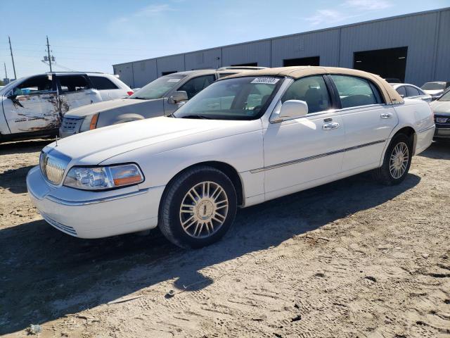 Lincoln Towncar (2008)