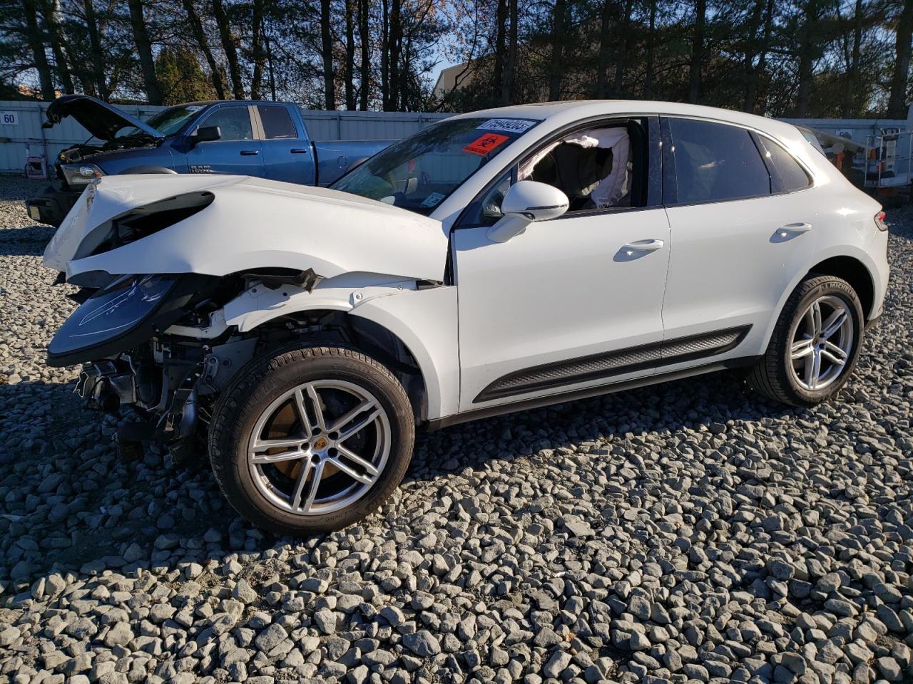 Porsche Macan (2023)