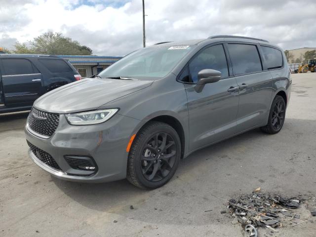 Chrysler Pacifica (2021)
