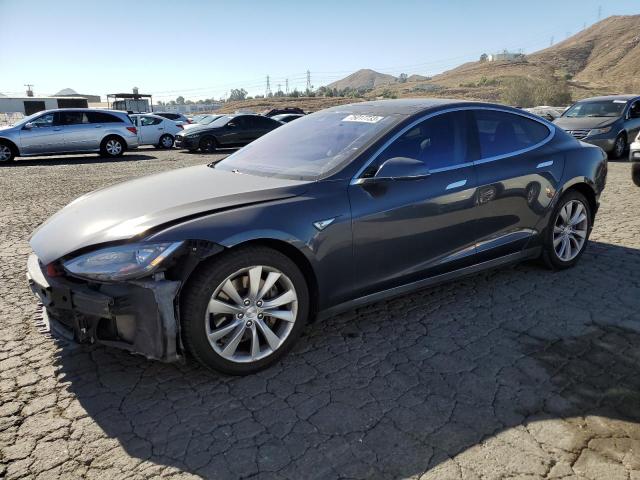 Tesla Model s (2015)