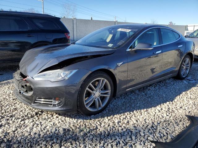 Tesla Model s (2014)