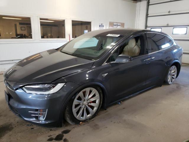 Tesla Model x (2016)