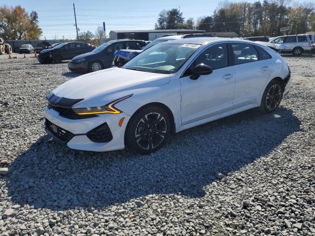 Kia K5 (2021)