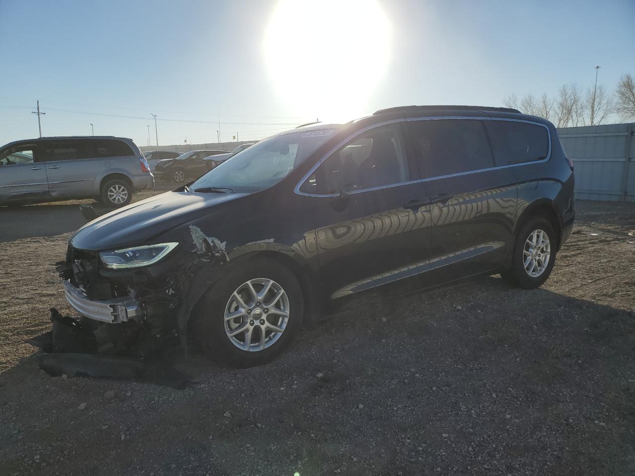 Chrysler Pacifica (2022)