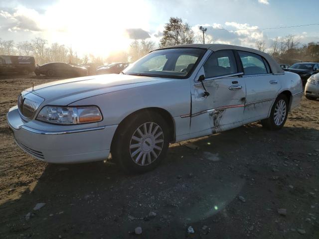 Lincoln Towncar (2005)