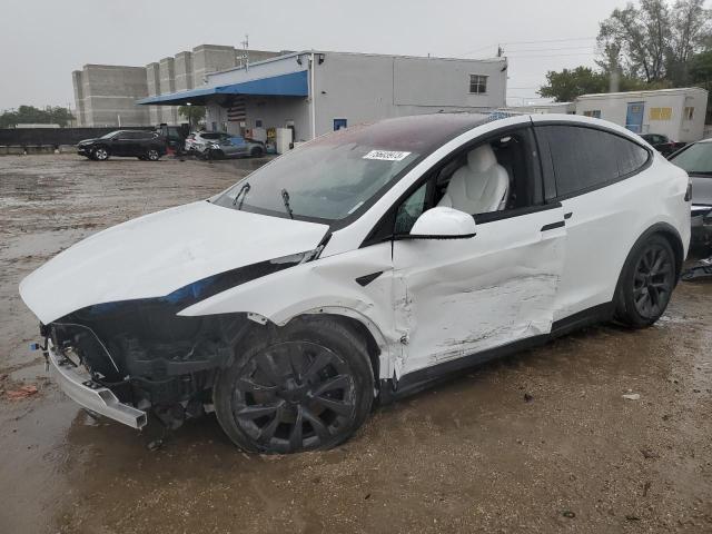 Tesla Model x (2022)