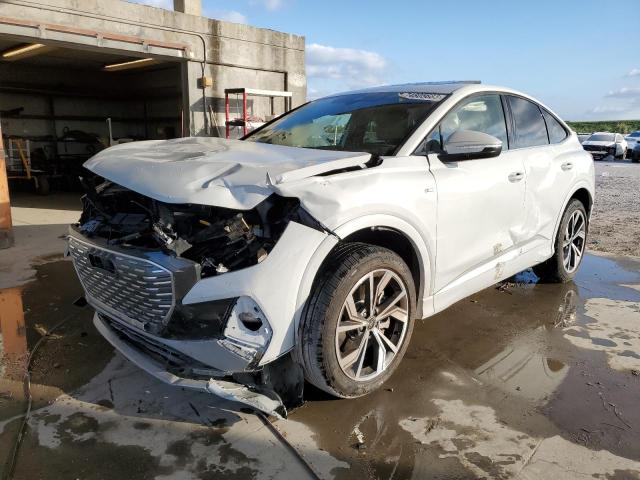 Audi Q4 e-tron (2023)