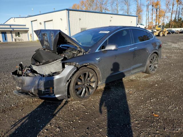 Tesla Model x (2016)
