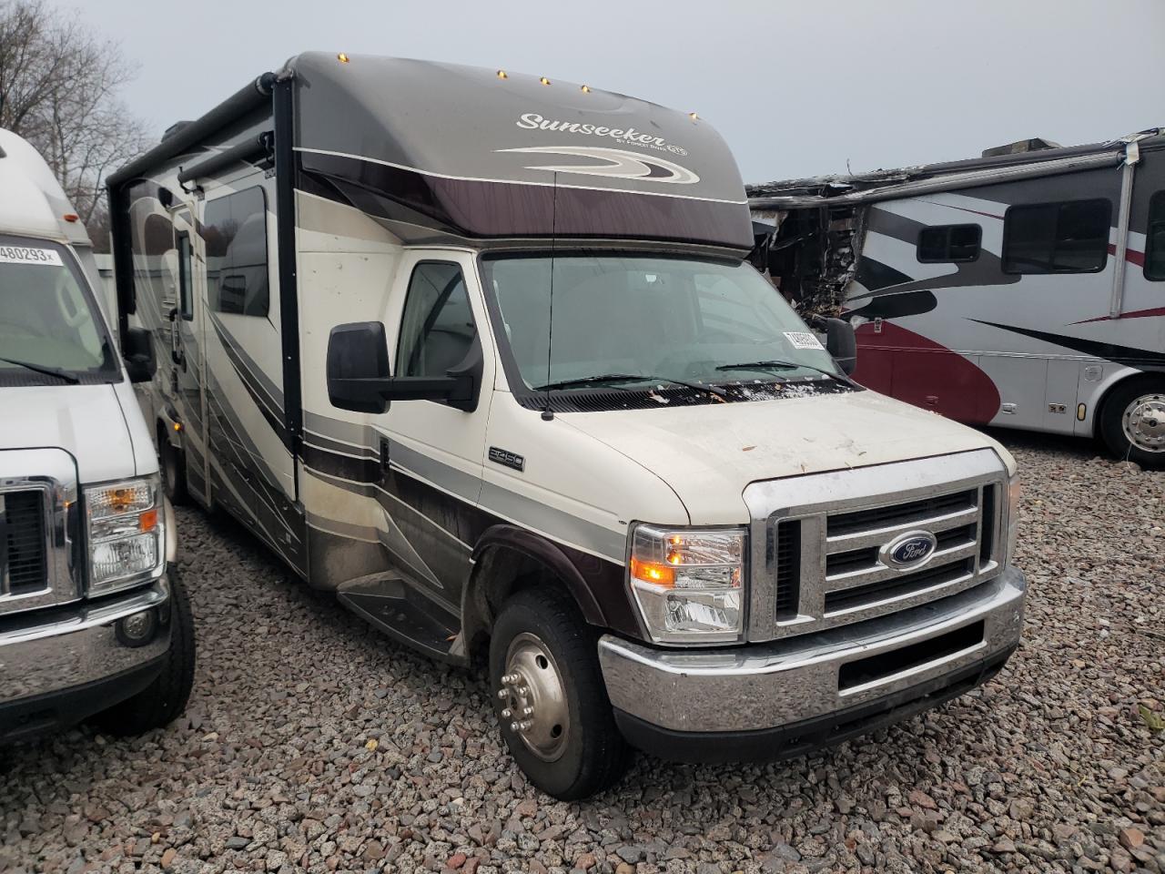 Ford Econoline (2016)