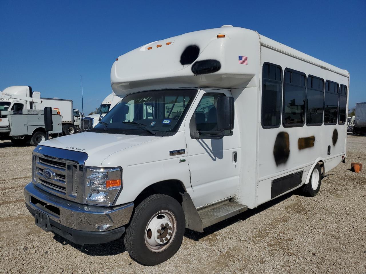 Ford Econoline (2016)