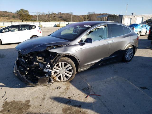 Tesla Model x (2016)
