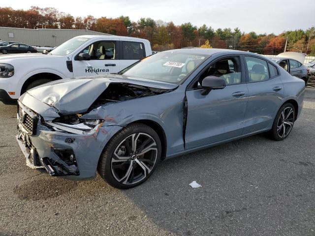 Volvo S60 plus (2023)