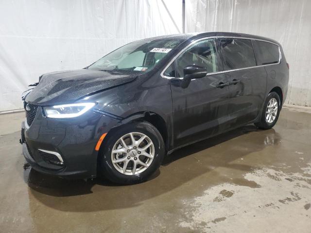 Chrysler Pacifica (2023)