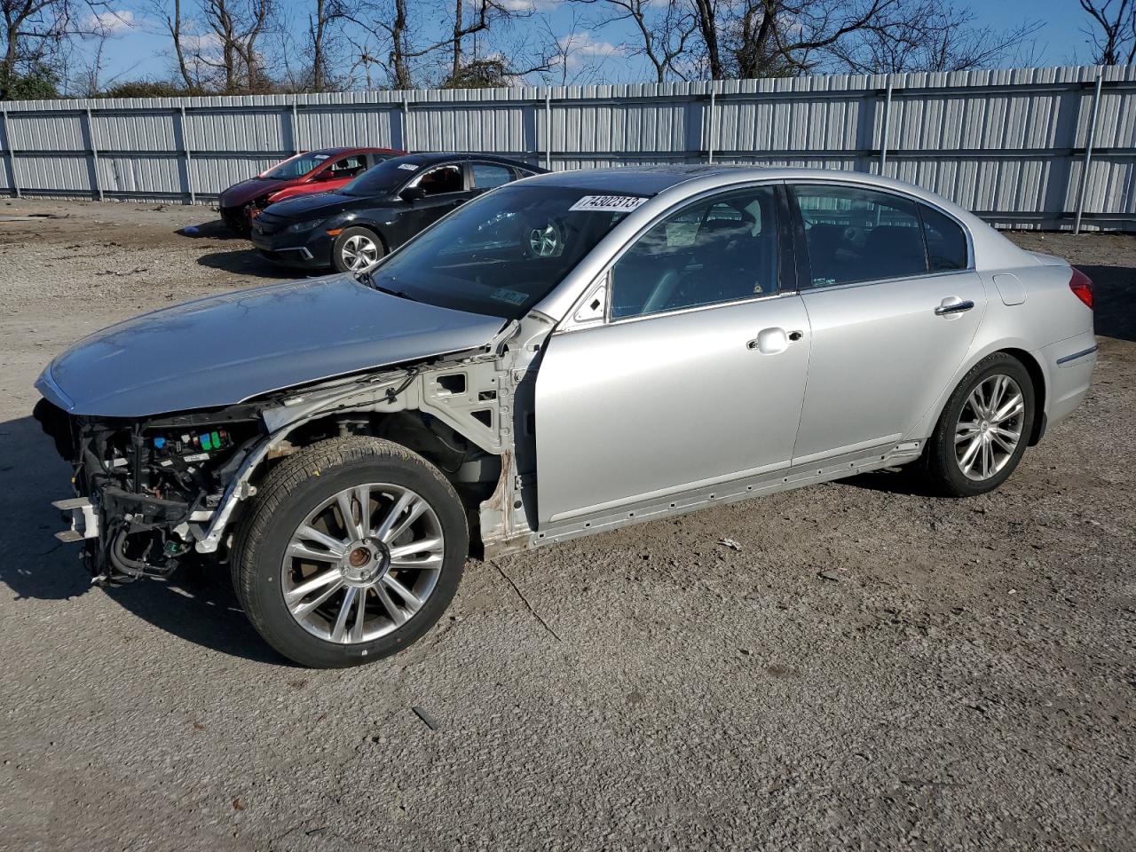 Hyundai Genesis (2013)