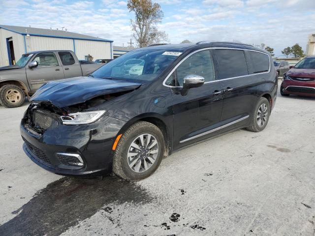 Chrysler Pacifica (2021)