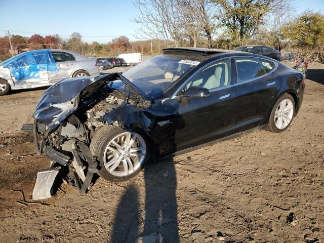 Tesla Model s (2015)