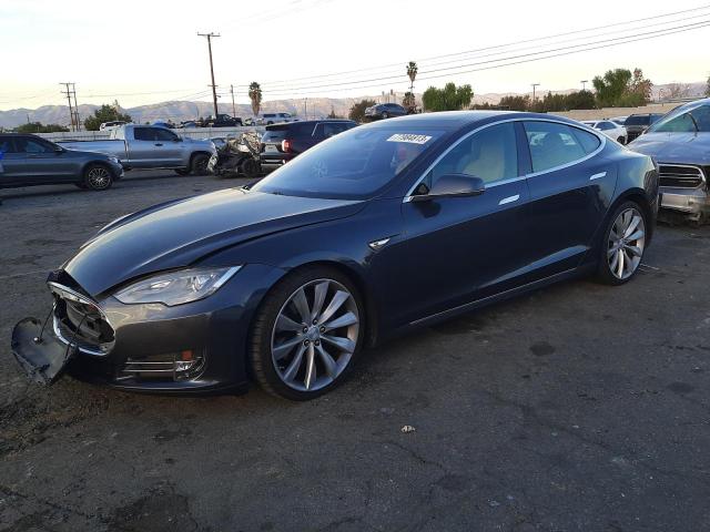 Tesla Model s (2015)