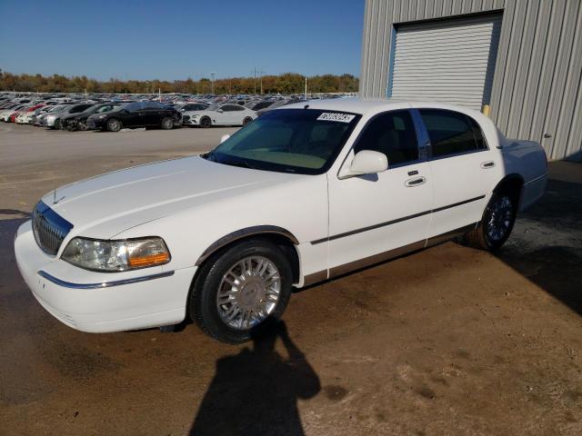 Lincoln Towncar (2010)