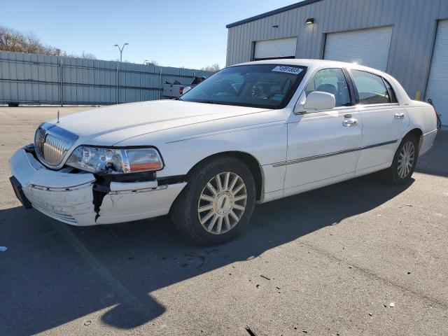 Lincoln Towncar (2004)