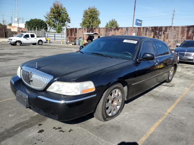 Lincoln Towncar (2005)