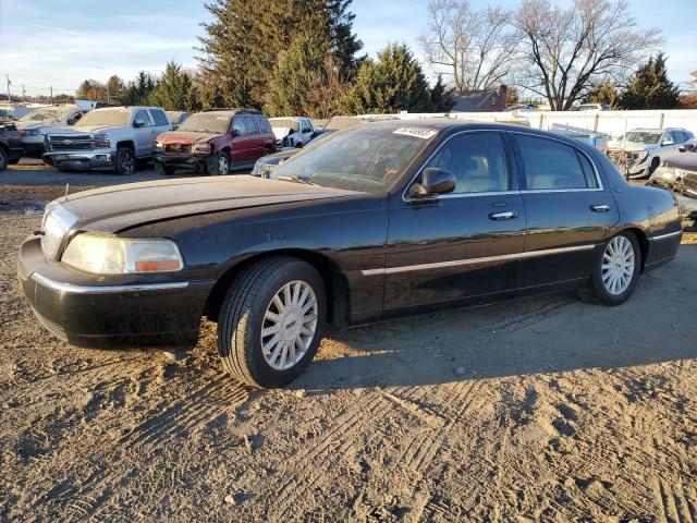 Lincoln Towncar (2005)