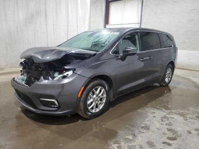 Chrysler Pacifica (2023)