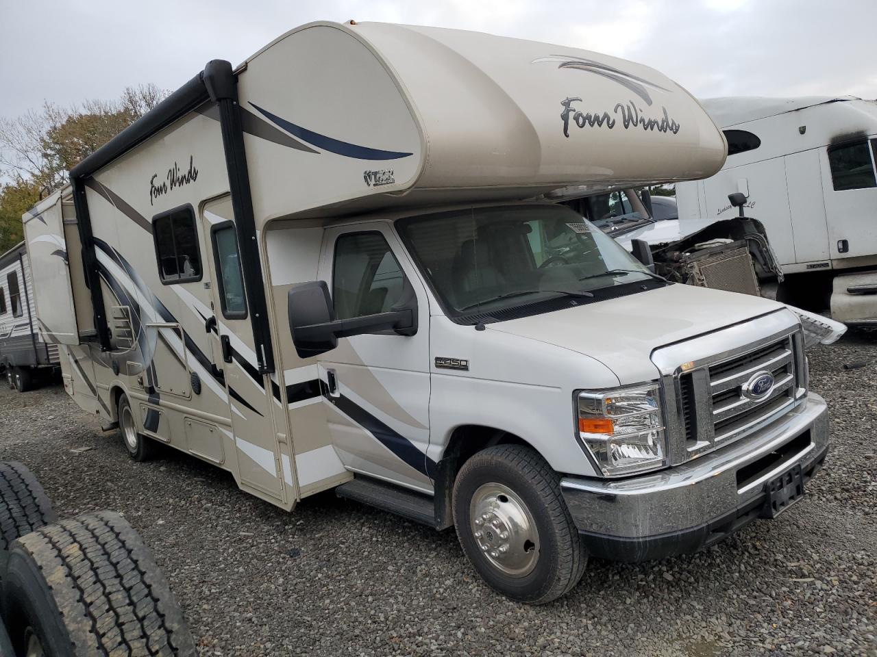 Ford Econoline (2017)