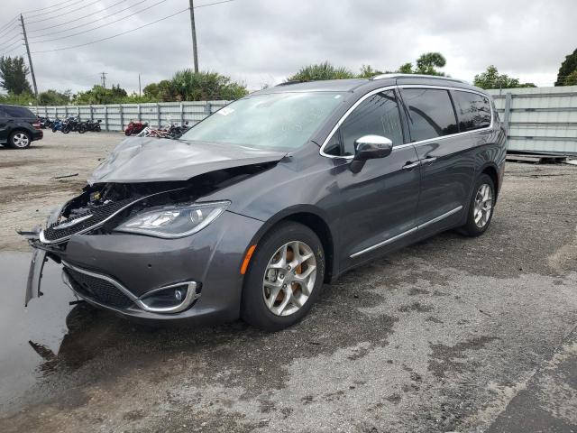 Chrysler Pacifica (2017)