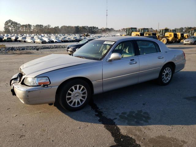 Lincoln Towncar (2008)