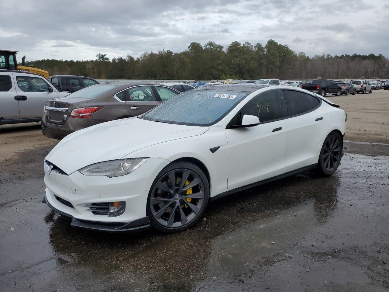 Tesla Model s (2015)