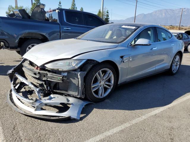 Tesla Model s (2015)