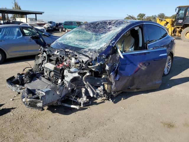 Tesla Model x (2016)