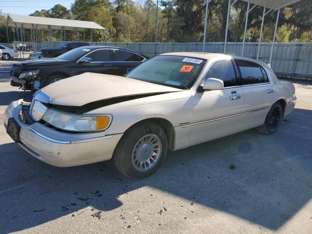 Lincoln Towncar (2001)