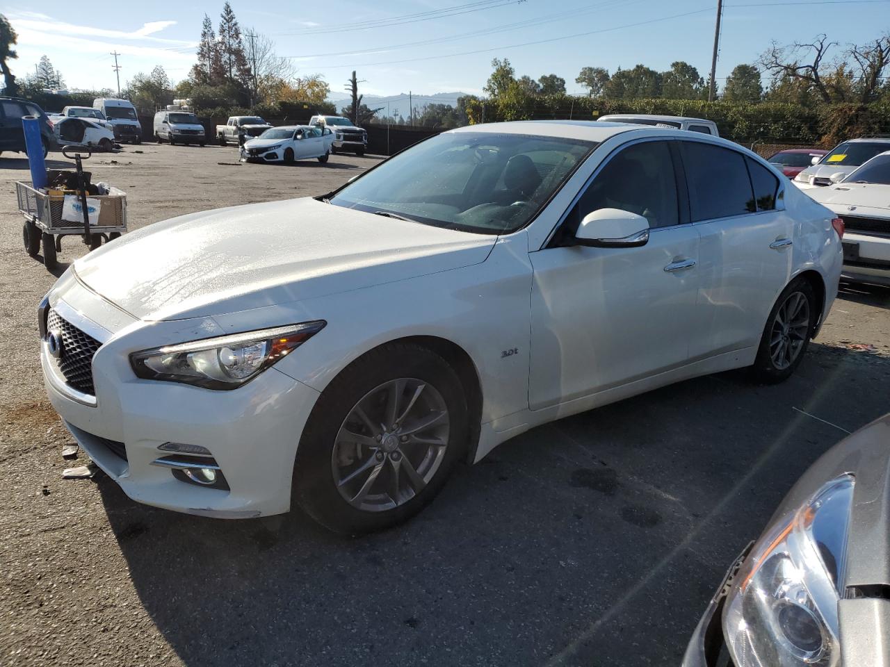 Infiniti Q50 premiu (2017)