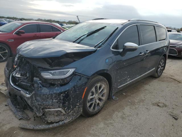 Chrysler Pacifica (2022)