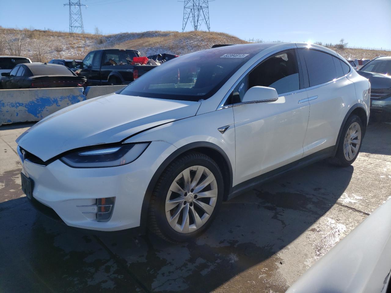 Tesla Model x (2016)
