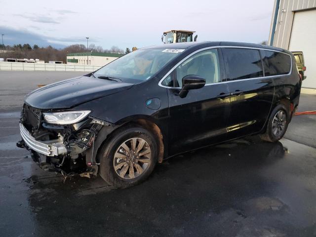 Chrysler Pacifica (2023)