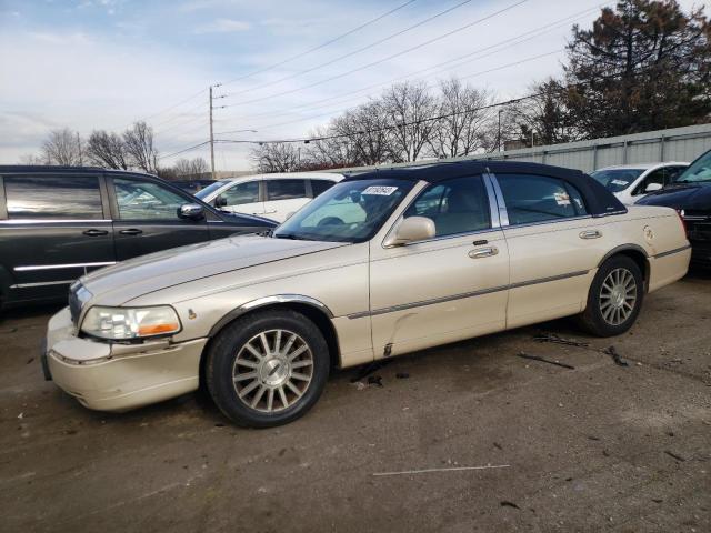 Lincoln Towncar (2003)