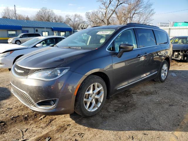 Chrysler Pacifica (2017)