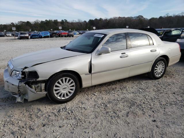 Lincoln Towncar (2005)
