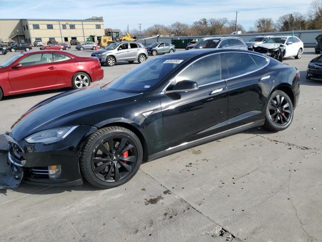 Tesla Model s (2015)