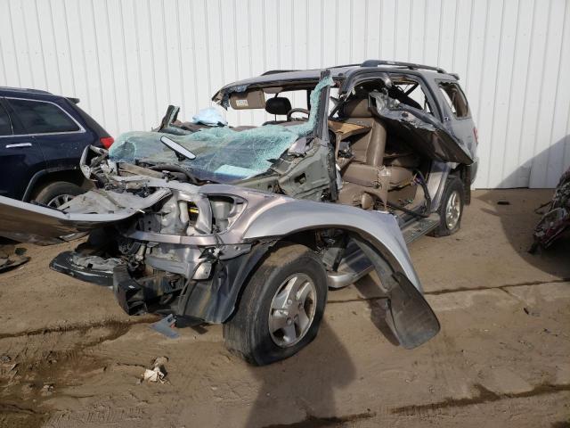 Toyota Sequoia (2002)
