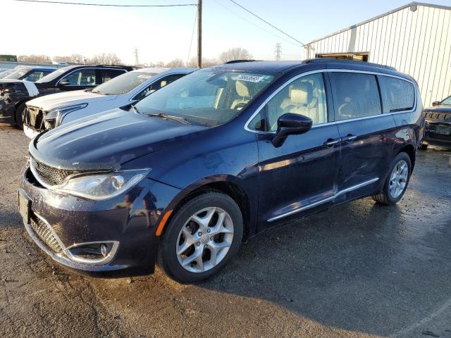 Chrysler Pacifica (2017)