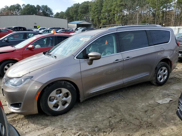Chrysler Pacifica (2017)