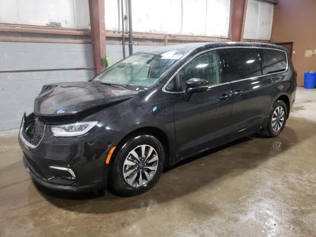 Chrysler Pacifica (2022)