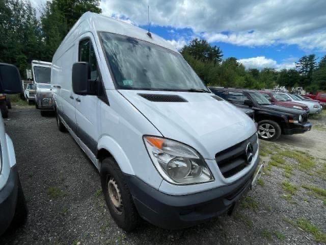 Mercedes-benz Sprinter (2011)