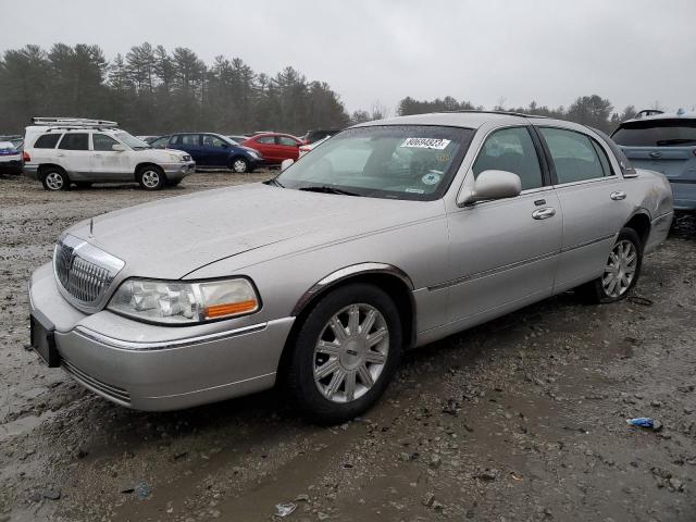 Lincoln Towncar (2010)