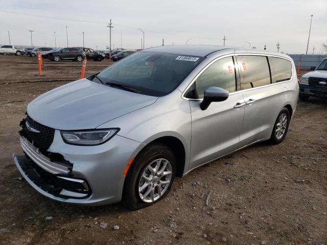 Chrysler Pacifica (2023)