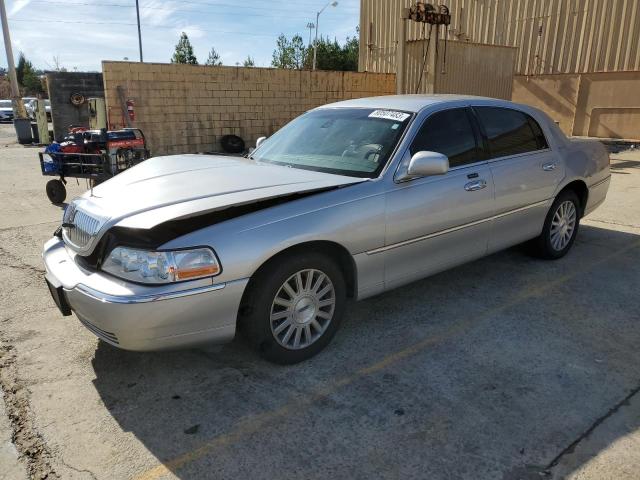 Lincoln Towncar (2003)