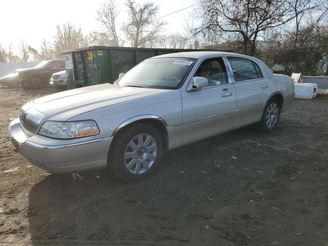 Lincoln Towncar (2004)